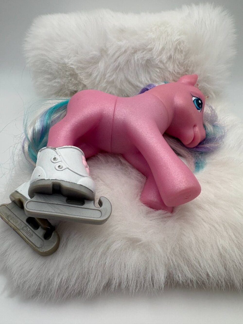 My Little Pony (MLP) Glitter Glide Pink Body Ice Skates Snowflakes (MLP: LOT1-4) - Picture 7 of 16